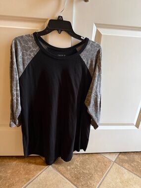 torrid Black Top with Gray Leopard Raglan Sleeves